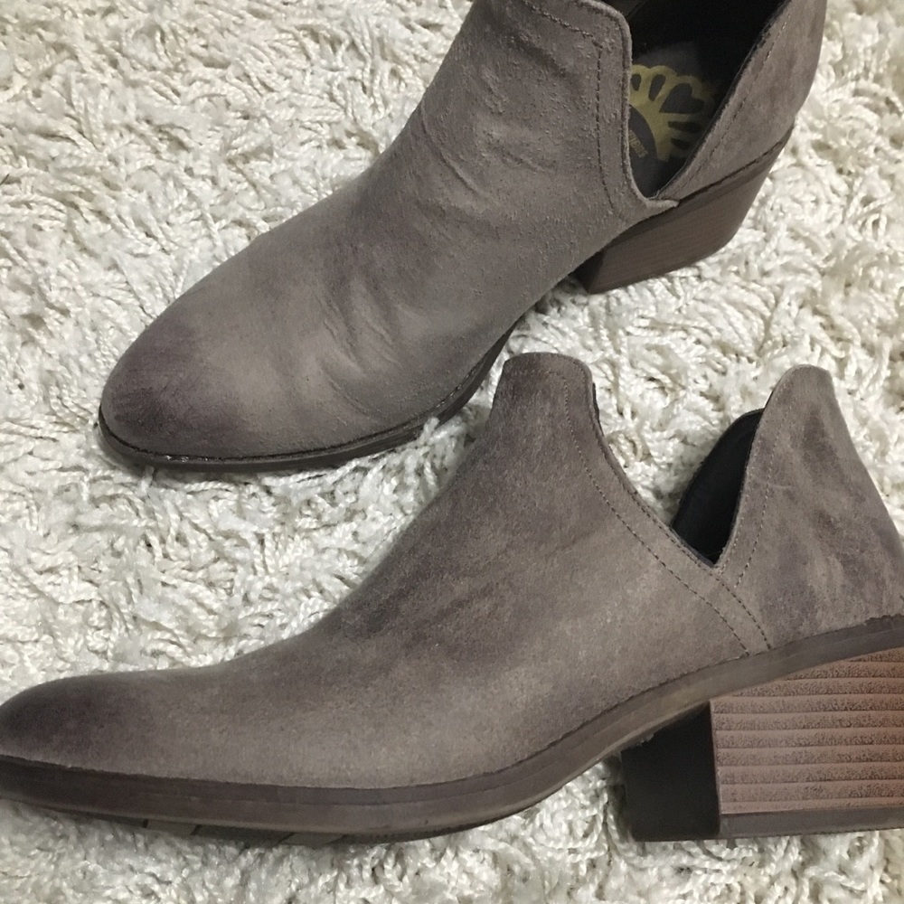 Ankle boots